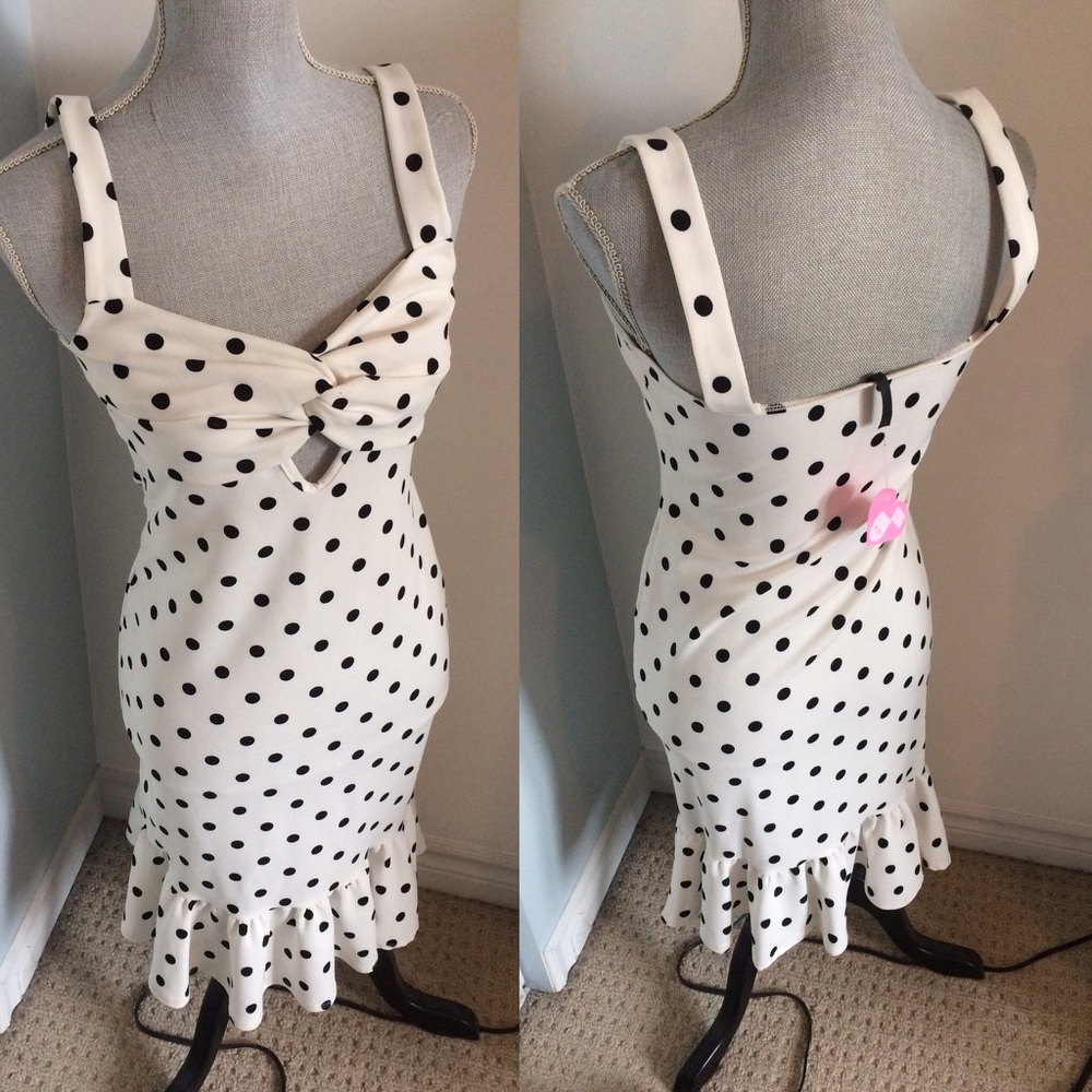 💖 Polka dot black and white dress 💖